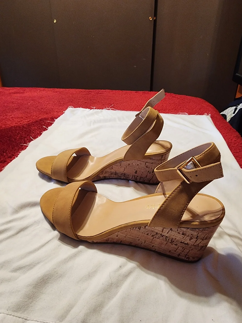 monrvia Women’s Ankle Strap Wedge Sandals - Tan size 10